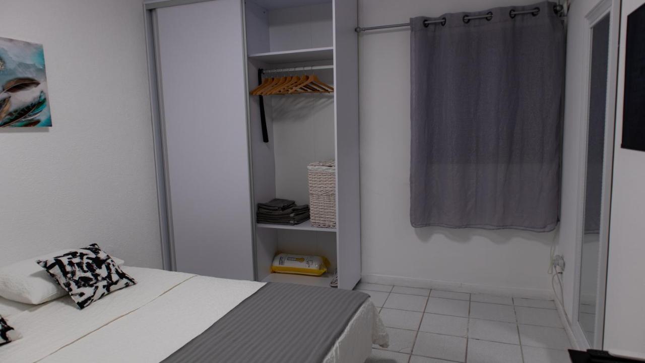Grey House Apartment Ейлат Екстериор снимка