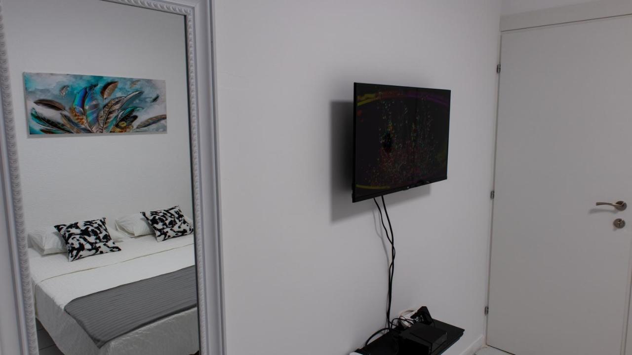 Grey House Apartment Ейлат Екстериор снимка