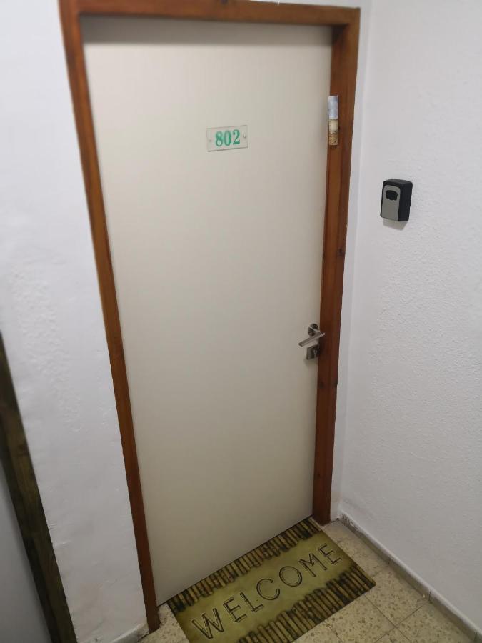 Grey House Apartment Ейлат Екстериор снимка